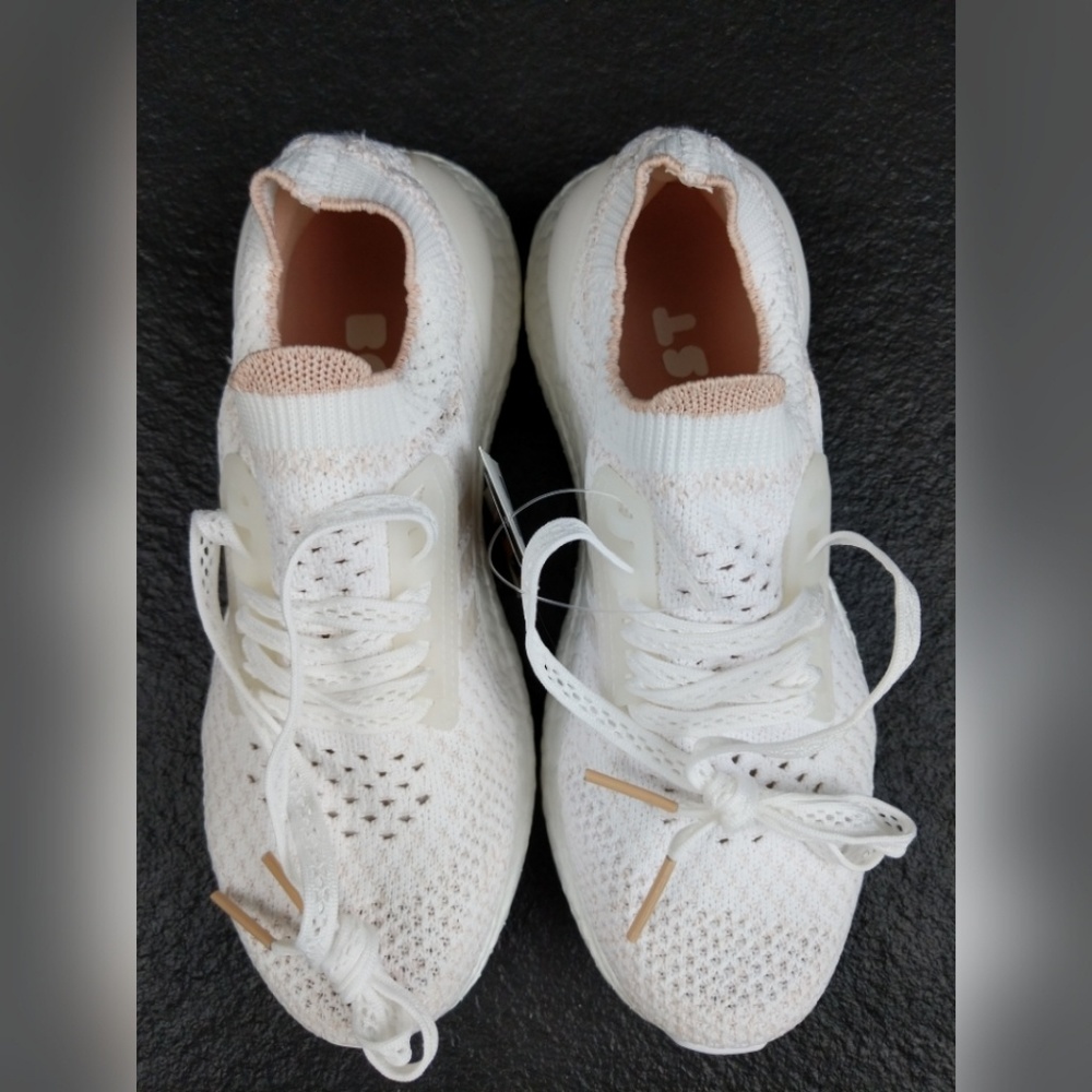 Adidas Ultra Boost X size 7
